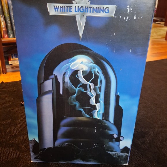 Black Plasma Ball Lamp - Picture 3 of 8